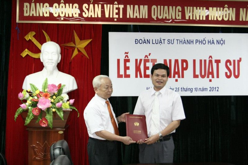 Kết nạp Luật sư mới